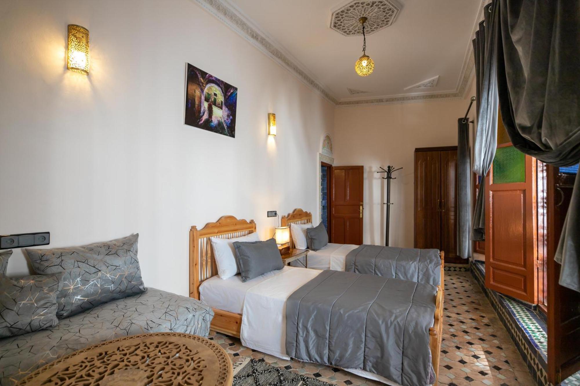 Riad Tarab เฟส ภายนอก รูปภาพ