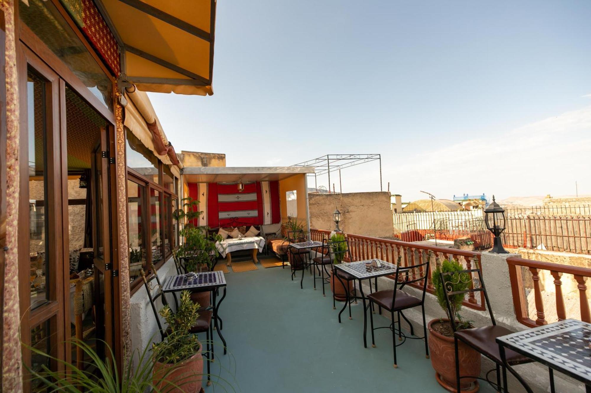 Riad Tarab เฟส ภายนอก รูปภาพ